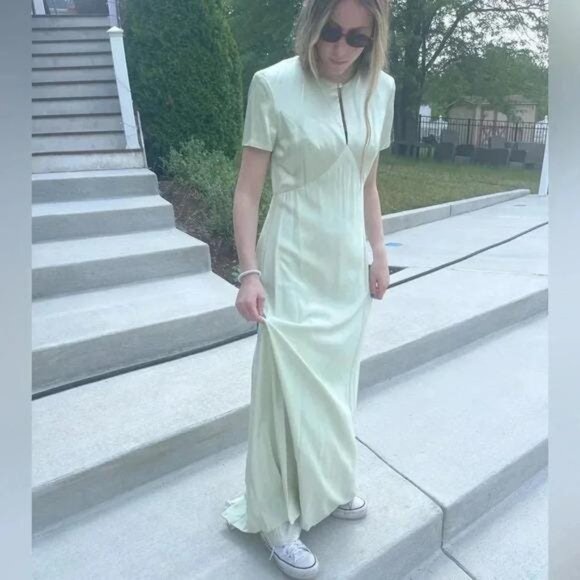 Vintage 1990s Satin Formal Maxi Dress – Light Green, Keyhole & Jewel Clasp, Size - Picture 9 of 10